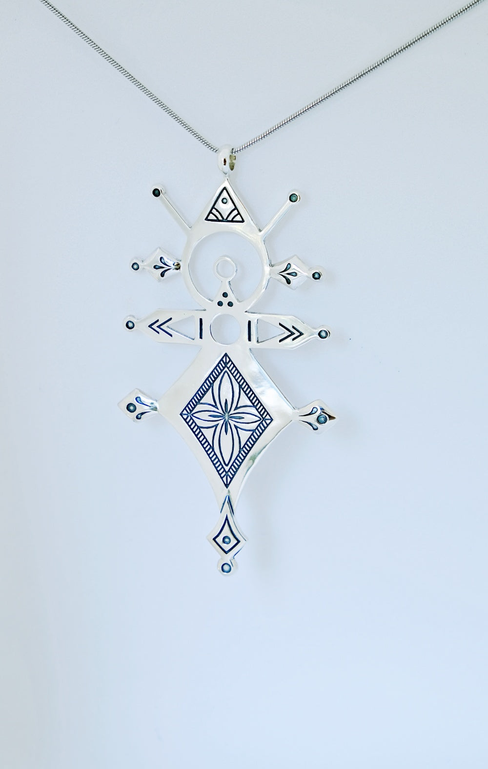 Sirius Rose Necklace (Big)